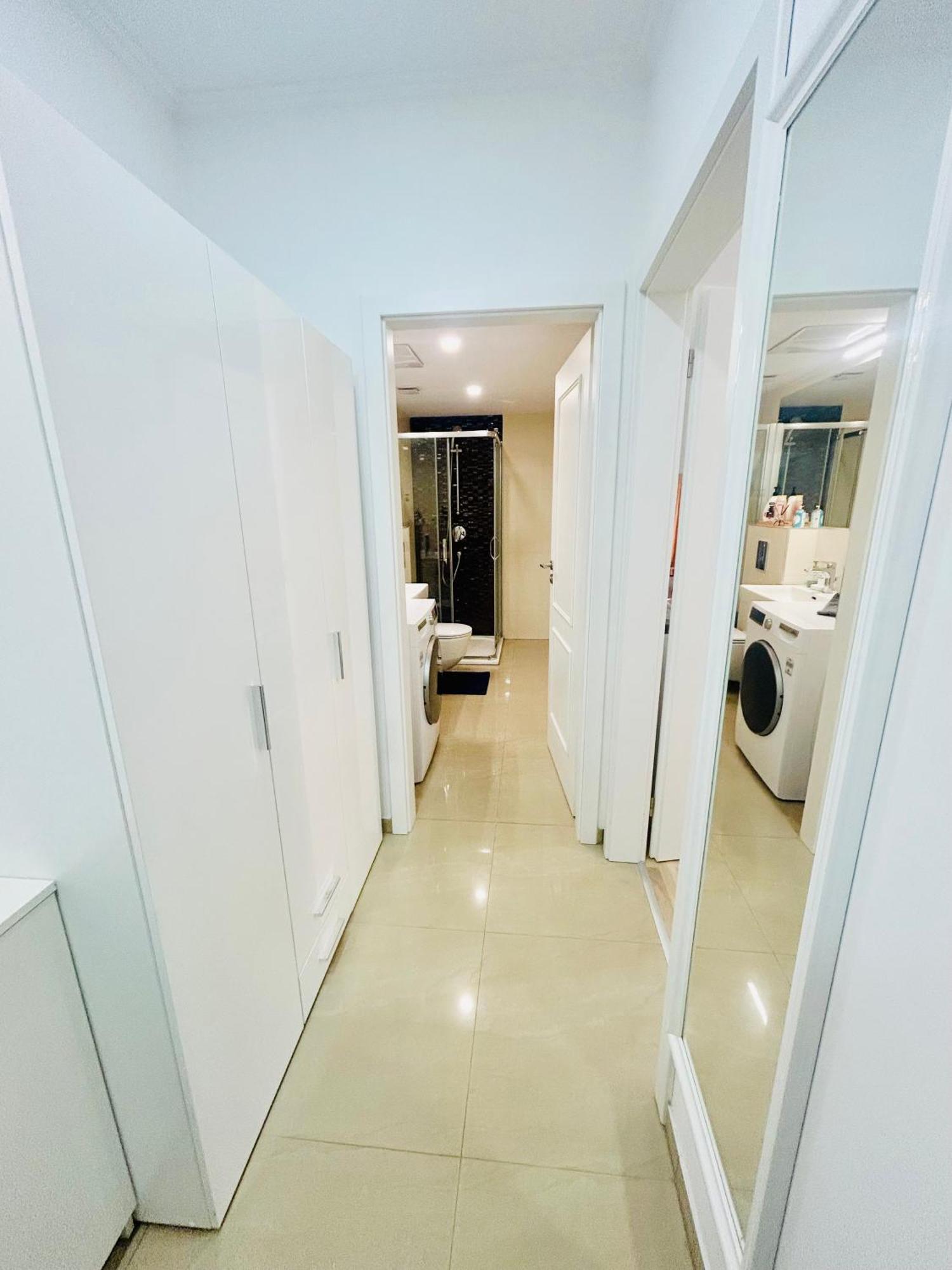 New Design & Style Apartments 50M From Wenceslas Square Praga Exterior foto